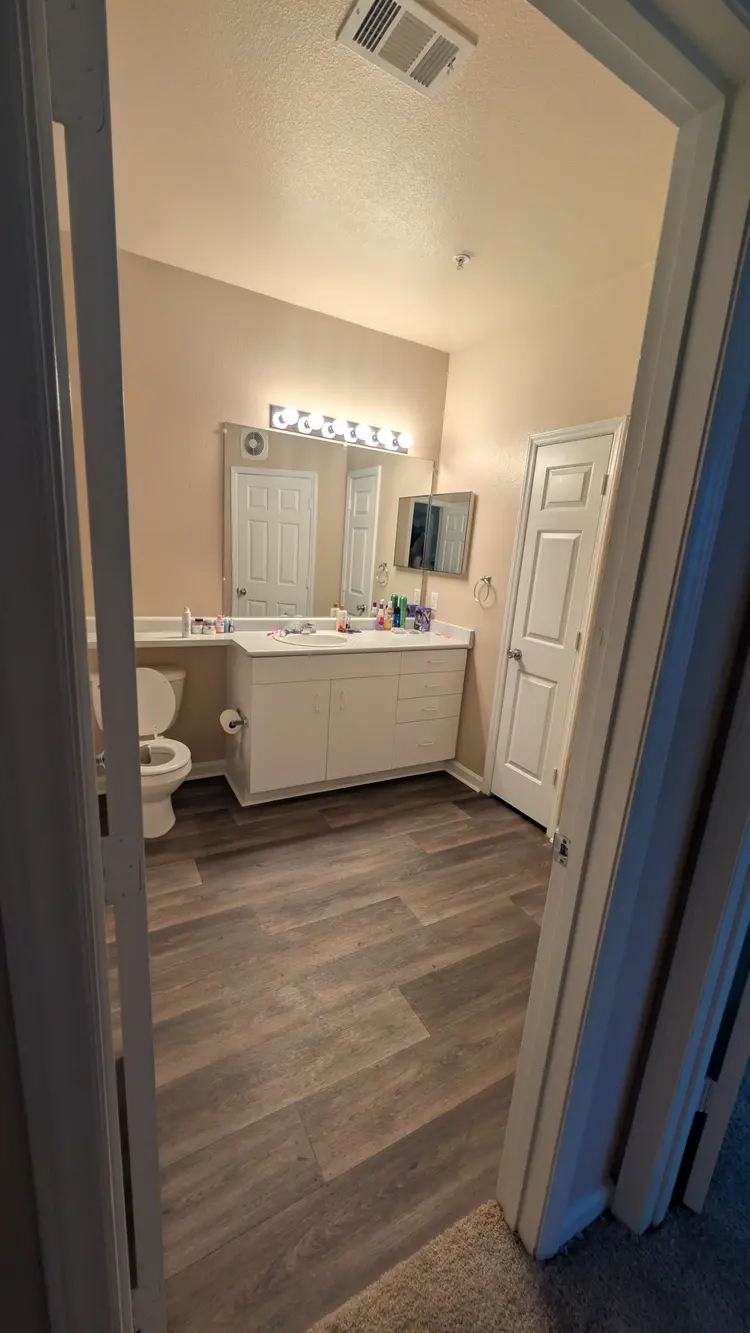 Unfurnished private room HERMITAGE
