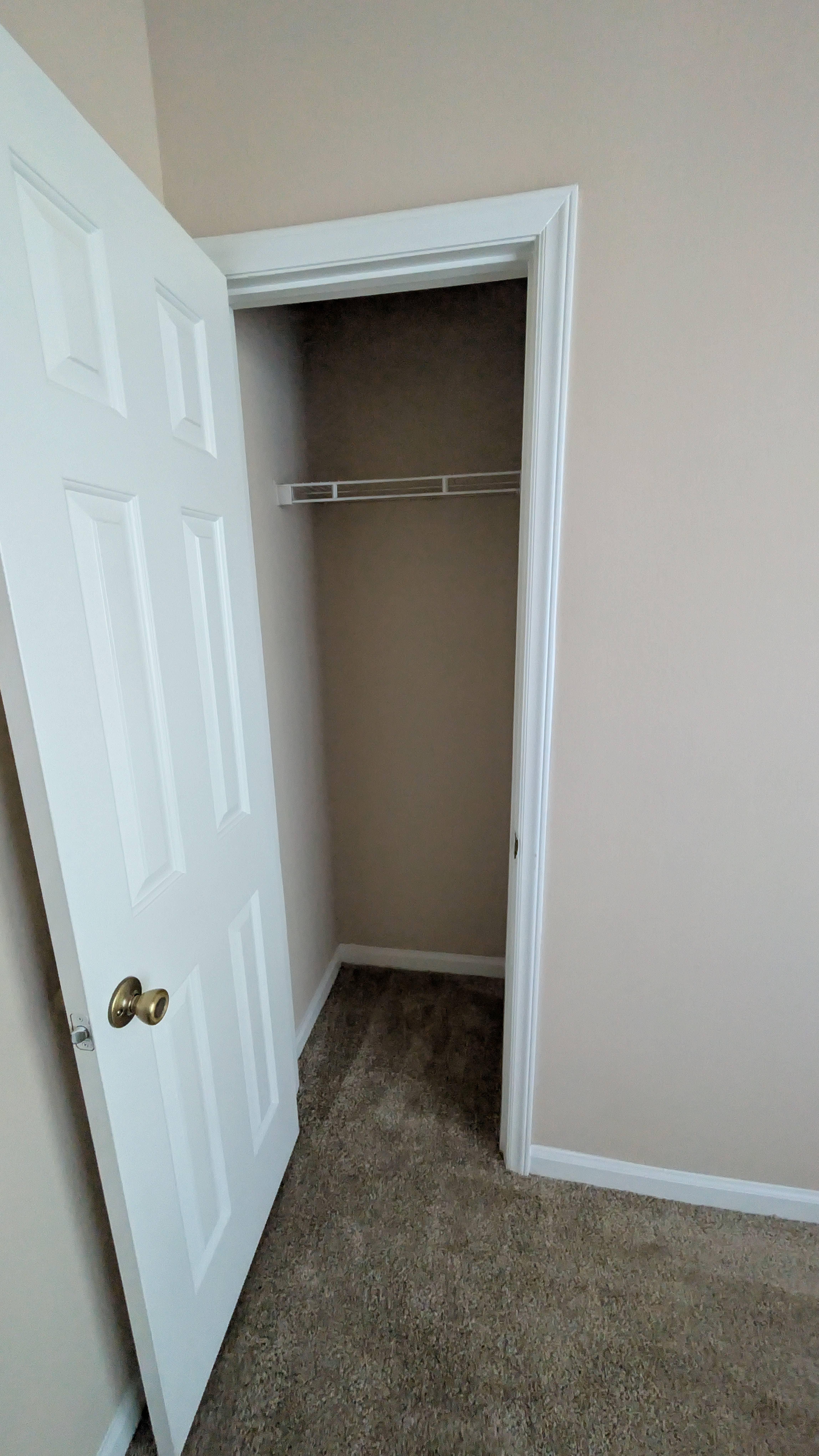 Unfurnished private room HERMITAGE