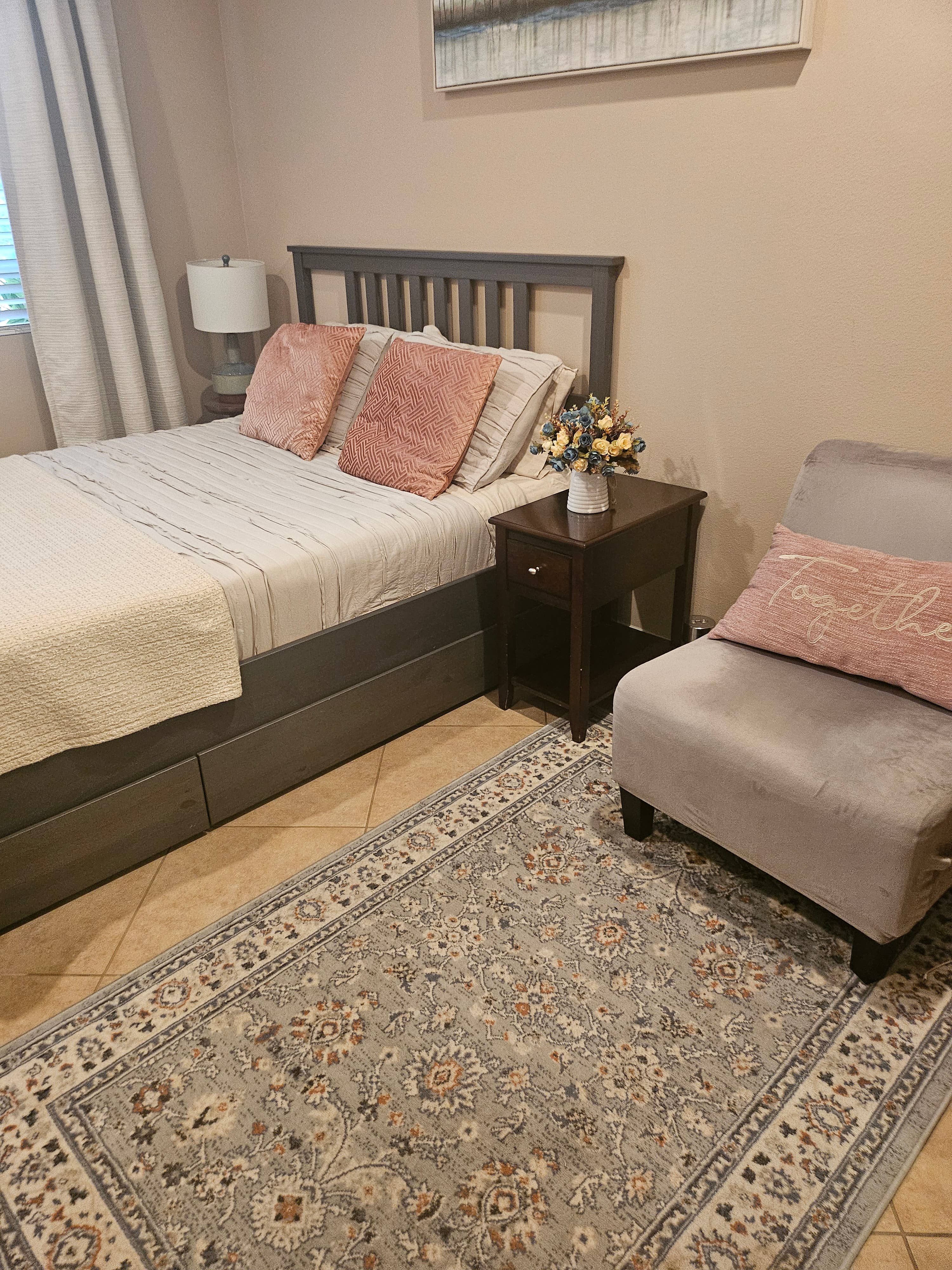 Private furnished studio in Oxnard