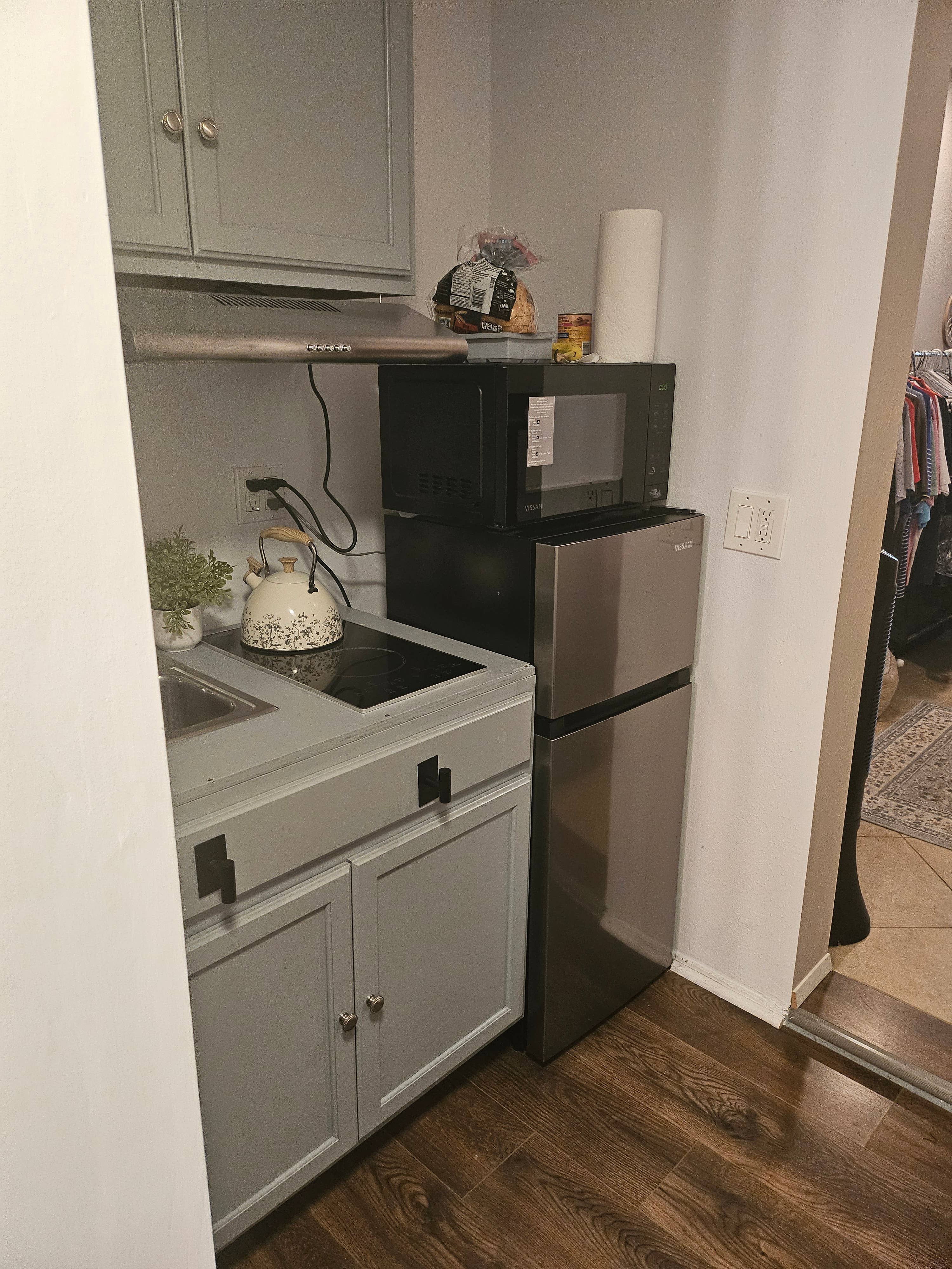 Private furnished studio in Oxnard