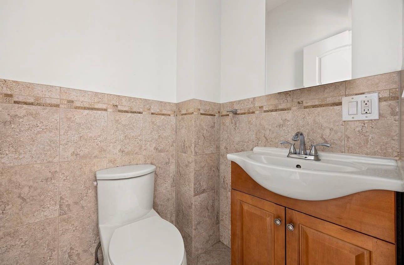 Spacious 4 Bedroom Apartment