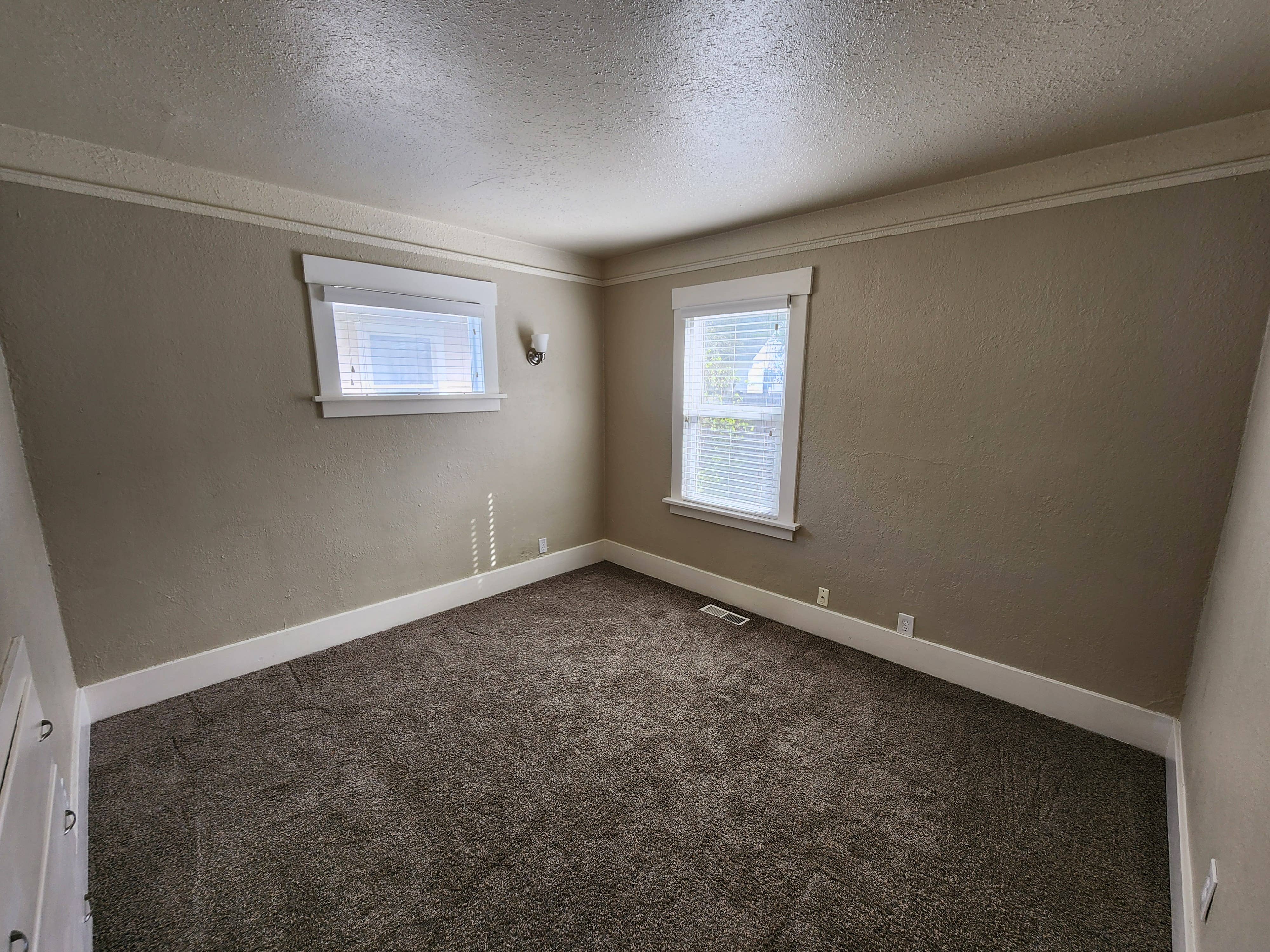 1 BR in 3 BR N. Tac house for rent