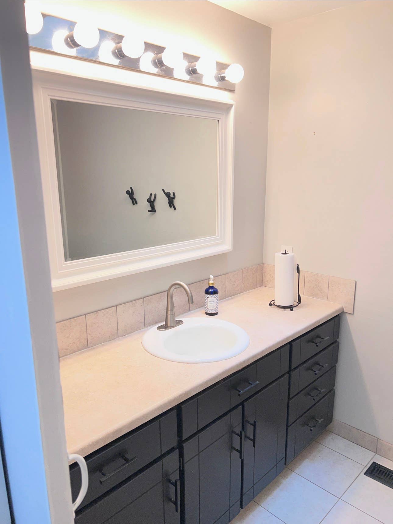 2 private rooms for rent