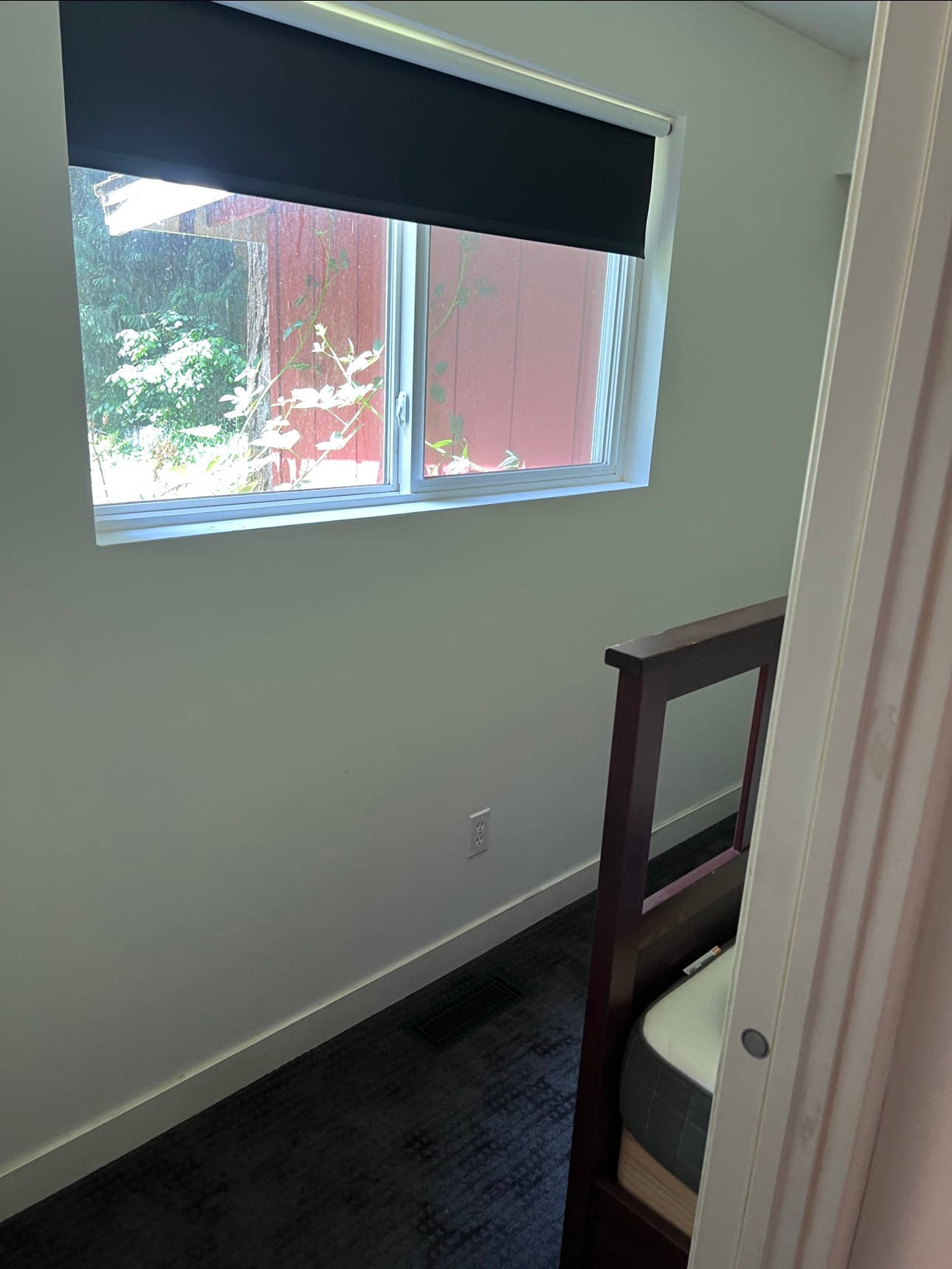2 private rooms for rent