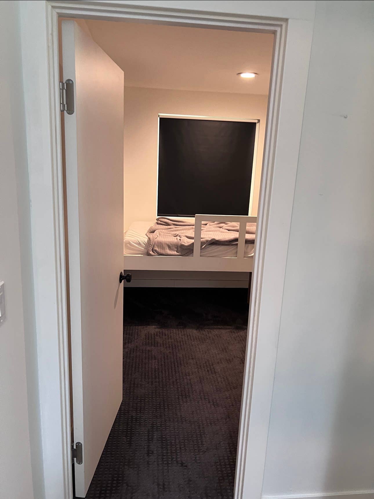 2 private rooms for rent