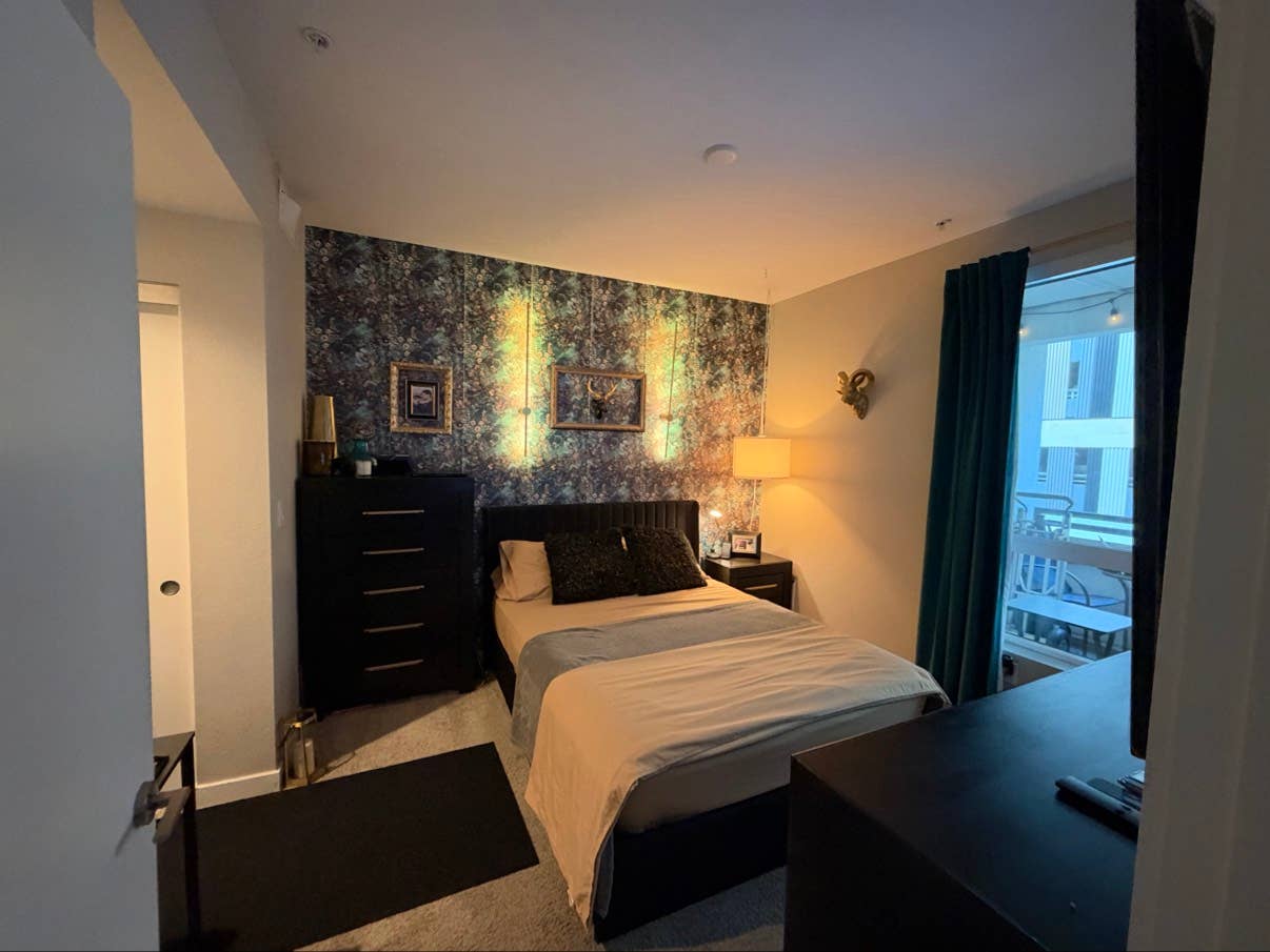 1 room for rent