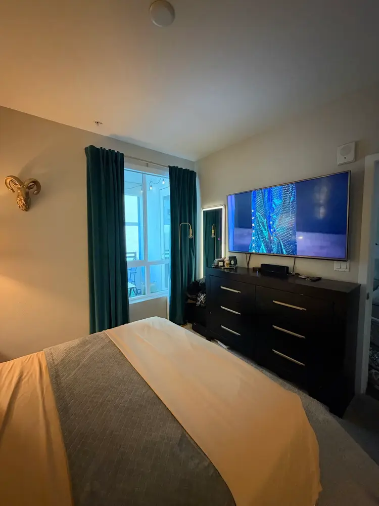 1 room for rent