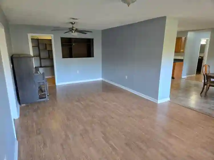 Rooms for rent - church hill, tn