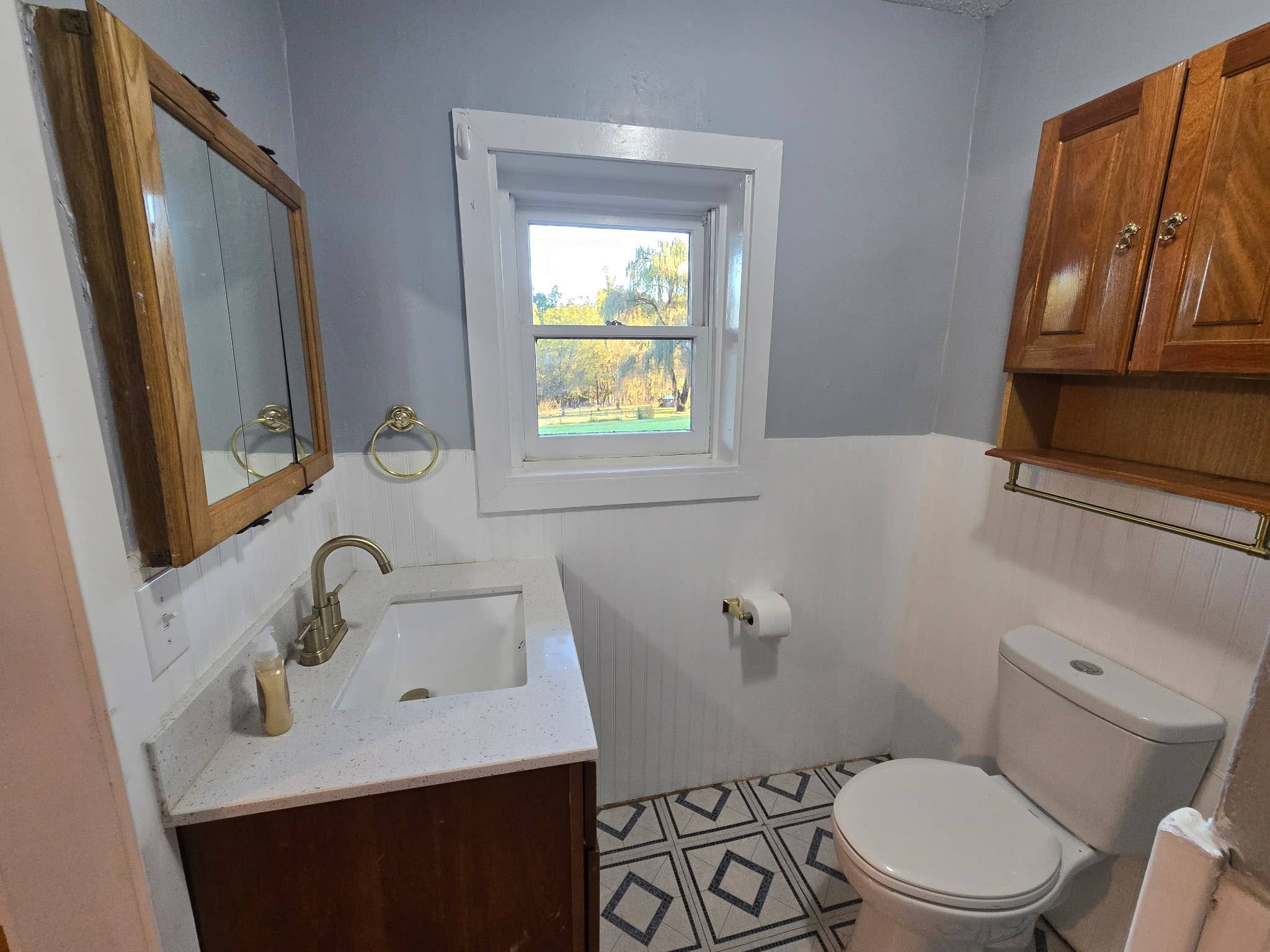 Rooms for rent - church hill, tn
