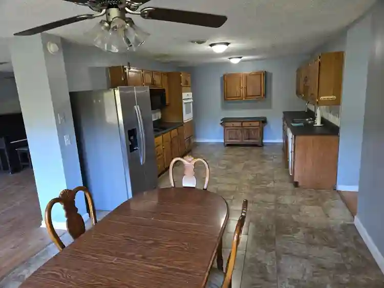 Rooms for rent - church hill, tn