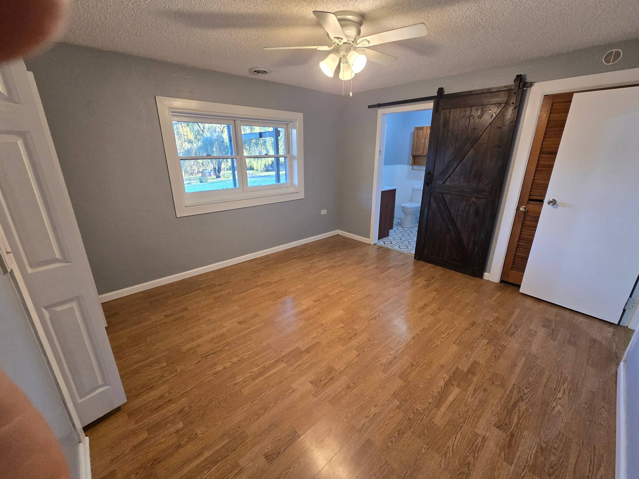 Rooms for rent - church hill, tn
