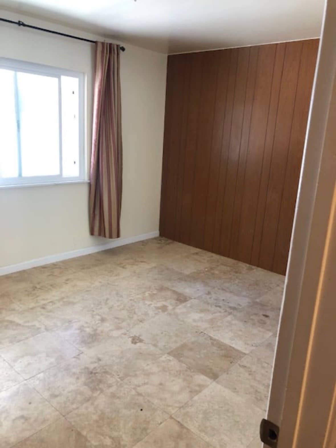 1 bedroom with shared bath