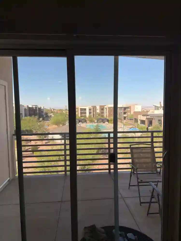Looking for Roomate to share 2B2B