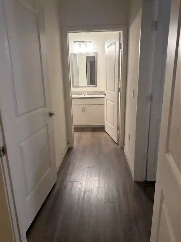 Looking for Roomate to share 2B2B