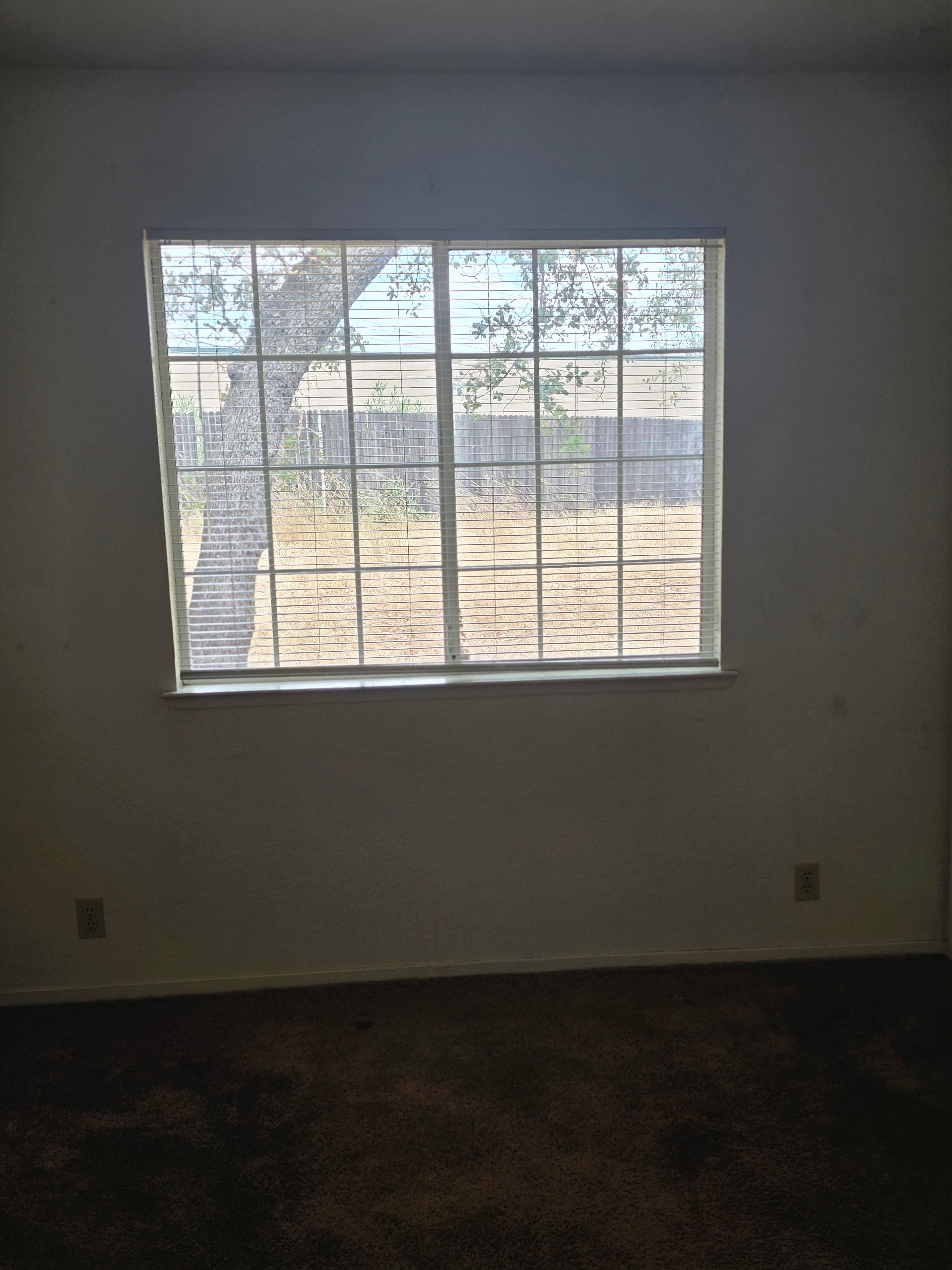 2 Bedrooms for the Price of 1!!!
