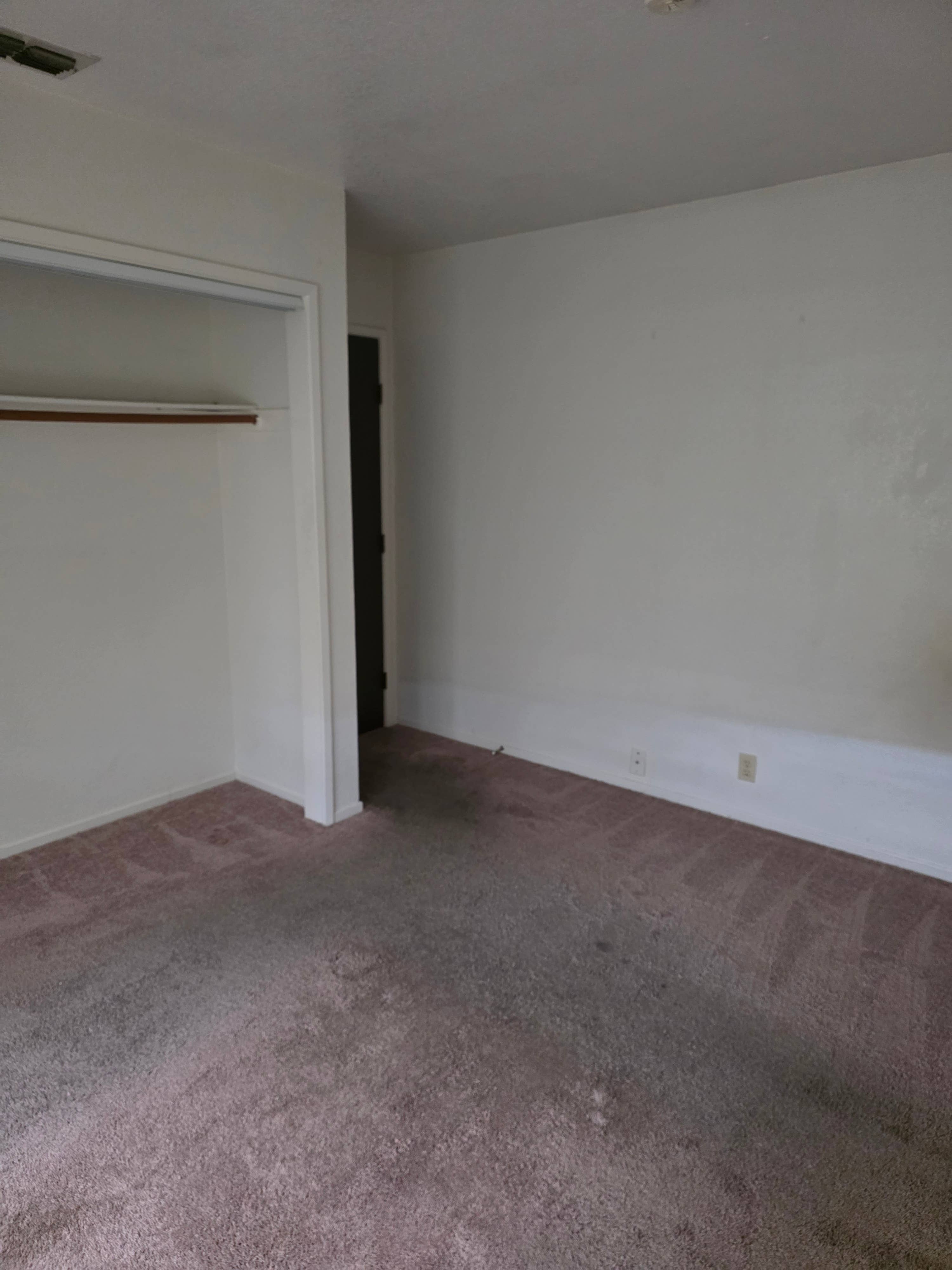 2 Bedrooms for the Price of 1!!!