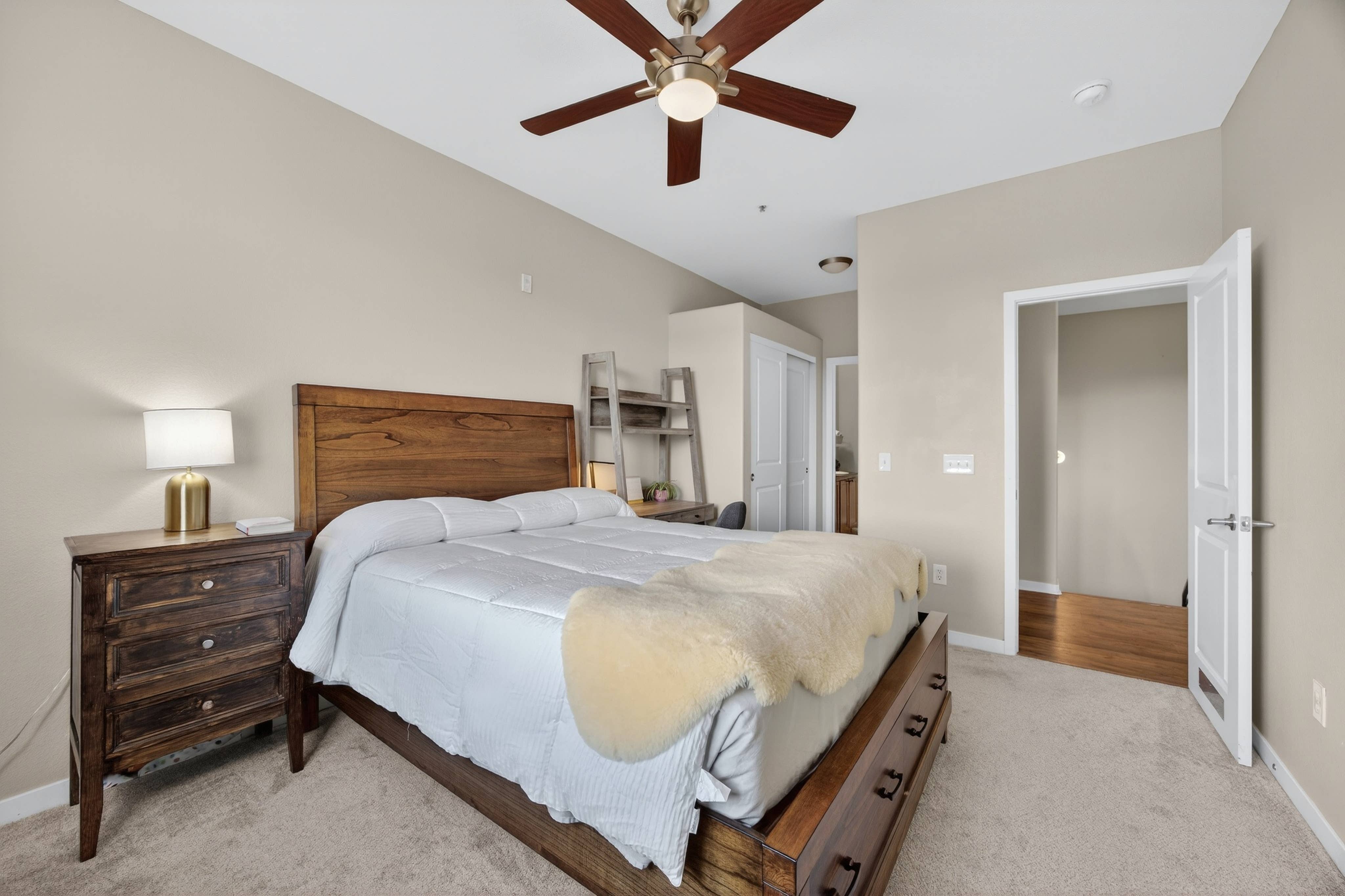 Fully Furnished Condo in Park Hill