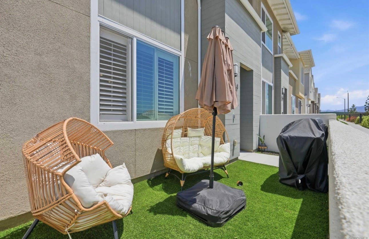 TOWNHOME FOR RENT - CHULA VISTA