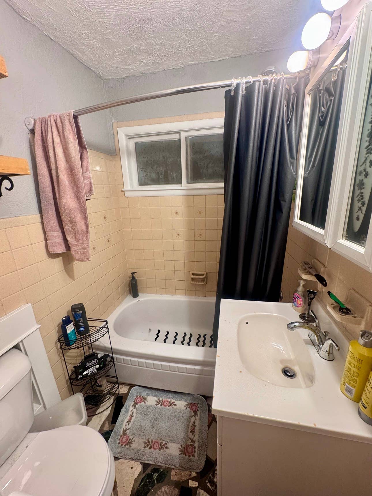 Room for rent - or basement