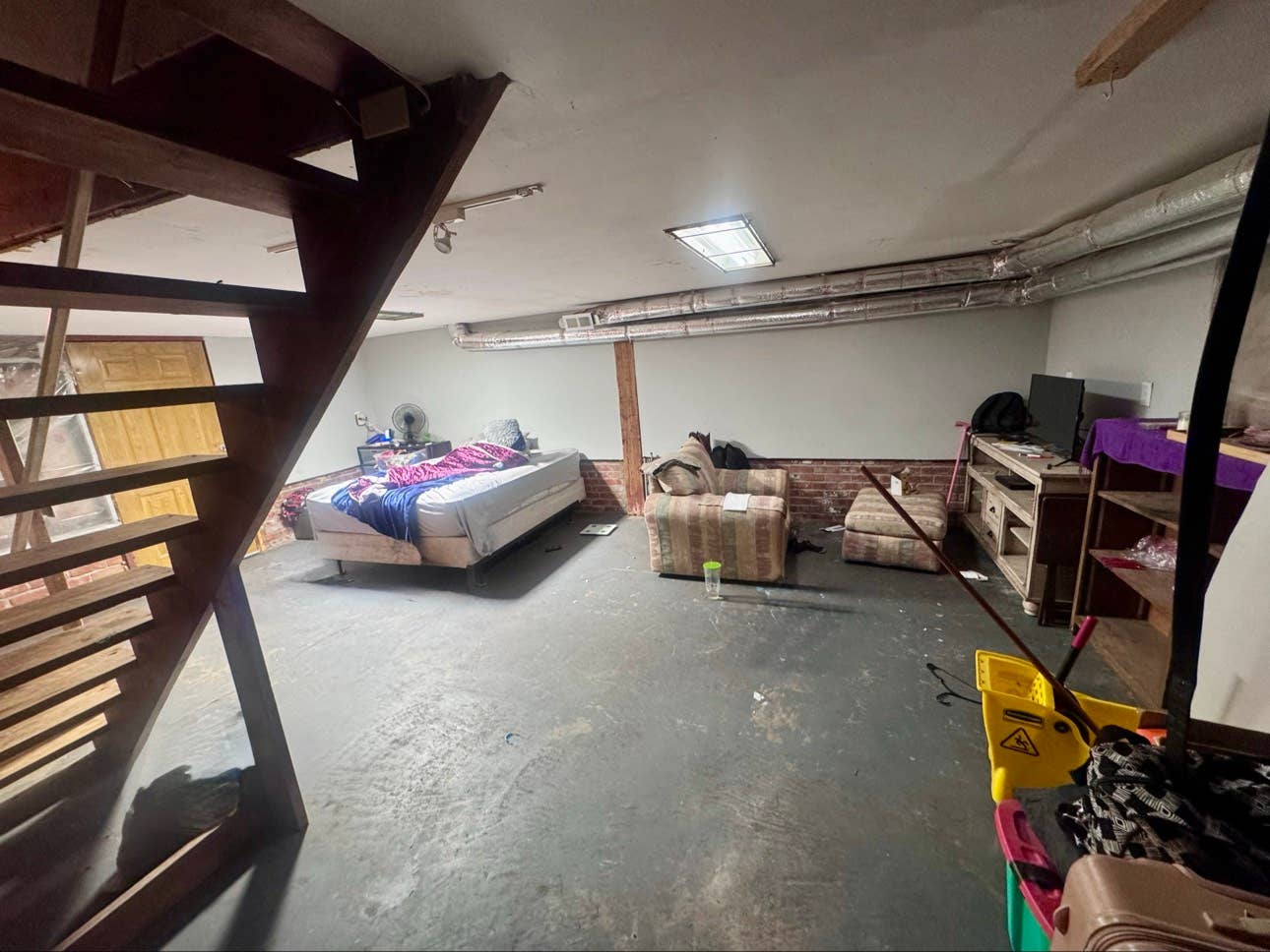 Room for rent - or basement
