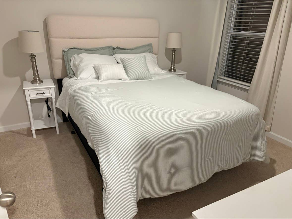 Looking for a Roomate