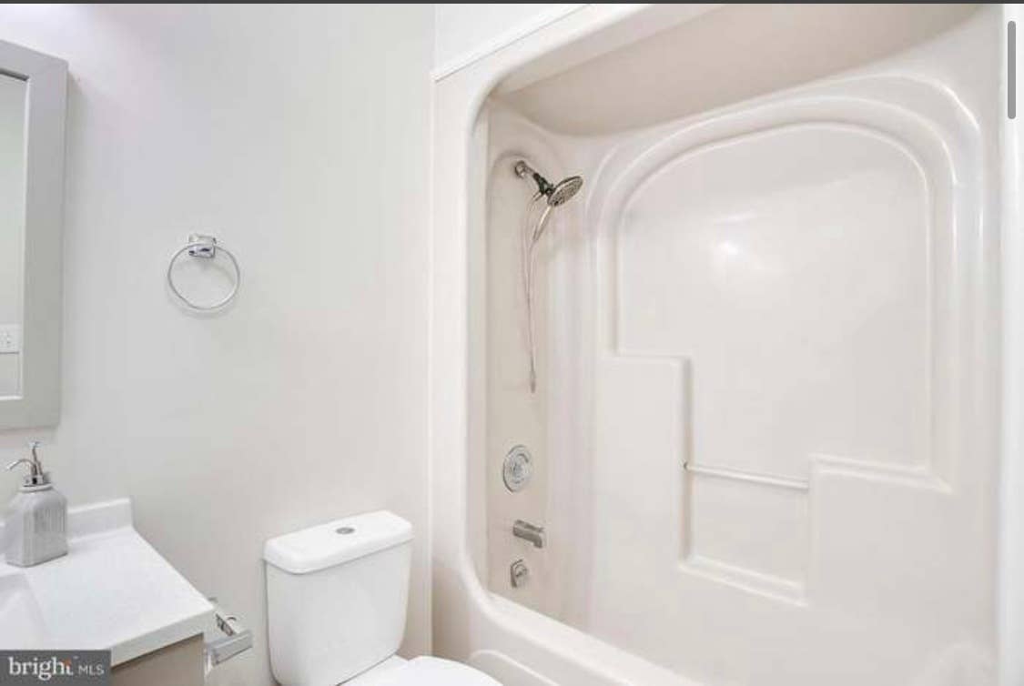 Large Suite available: MUST SEE