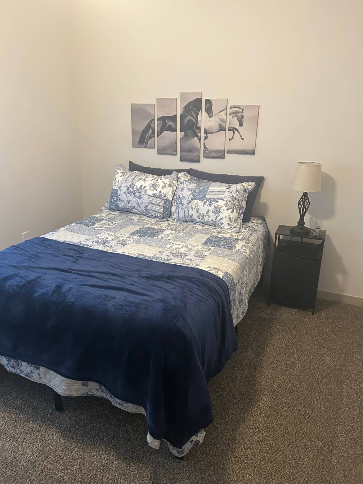 Share two bed and two bathroom