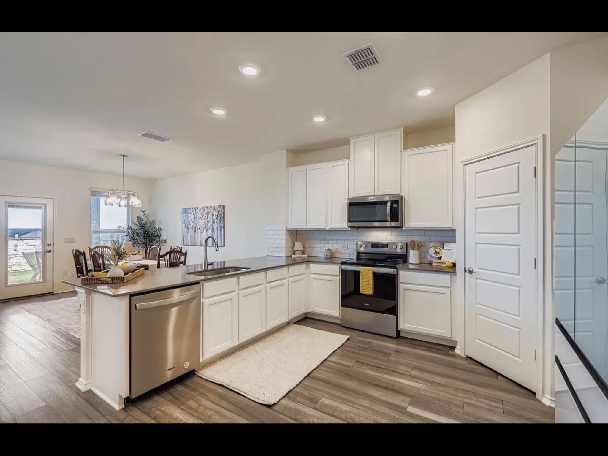 Room to rent in South Austin!