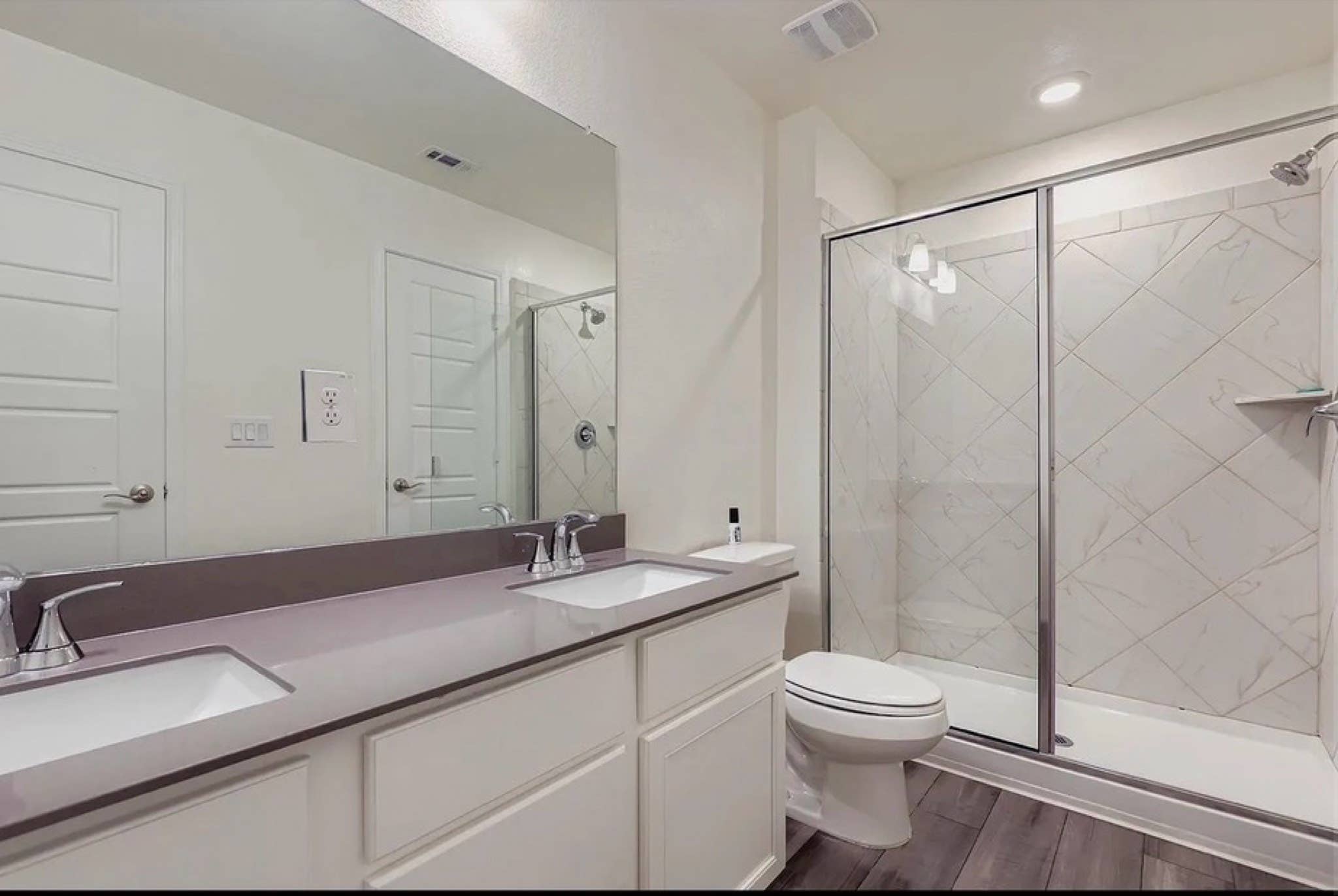 Room to rent in South Austin!