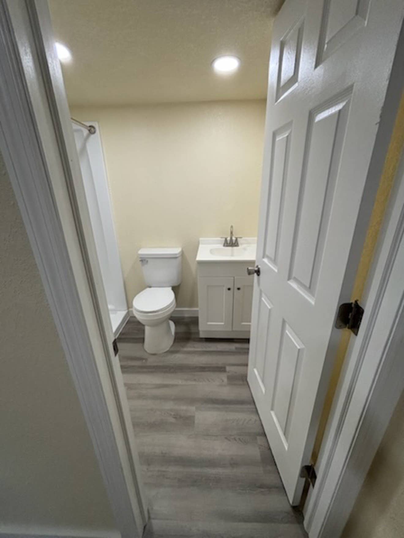 Room for rent with bathroom