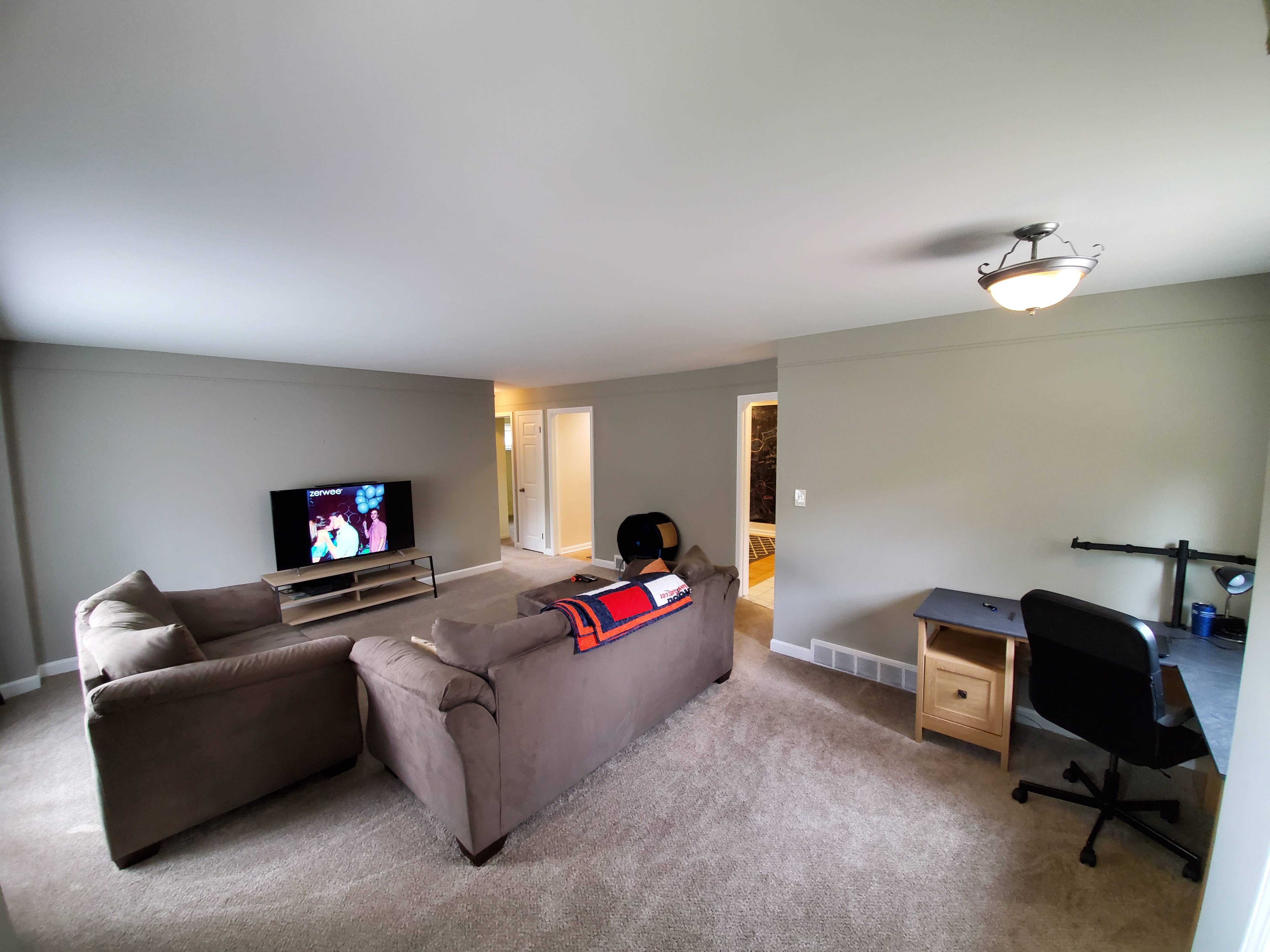 Looking for Roommate - Rochester MI