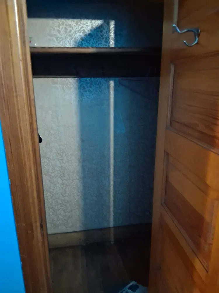 Mid sized room