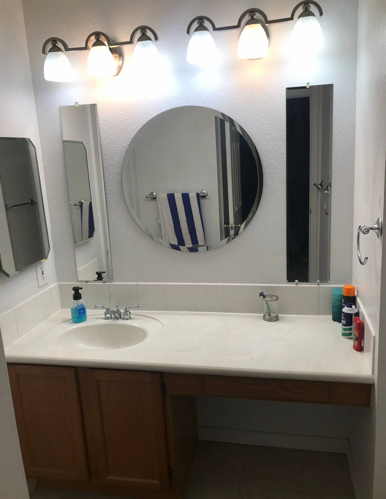 Large Private Room - All Bills Paid
