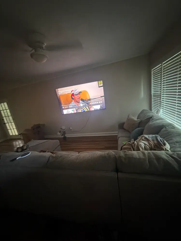 Looking for a roommate near fsu
