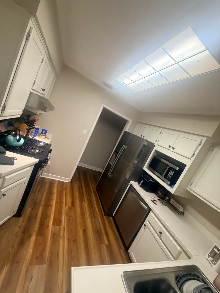 Looking for a roommate near fsu