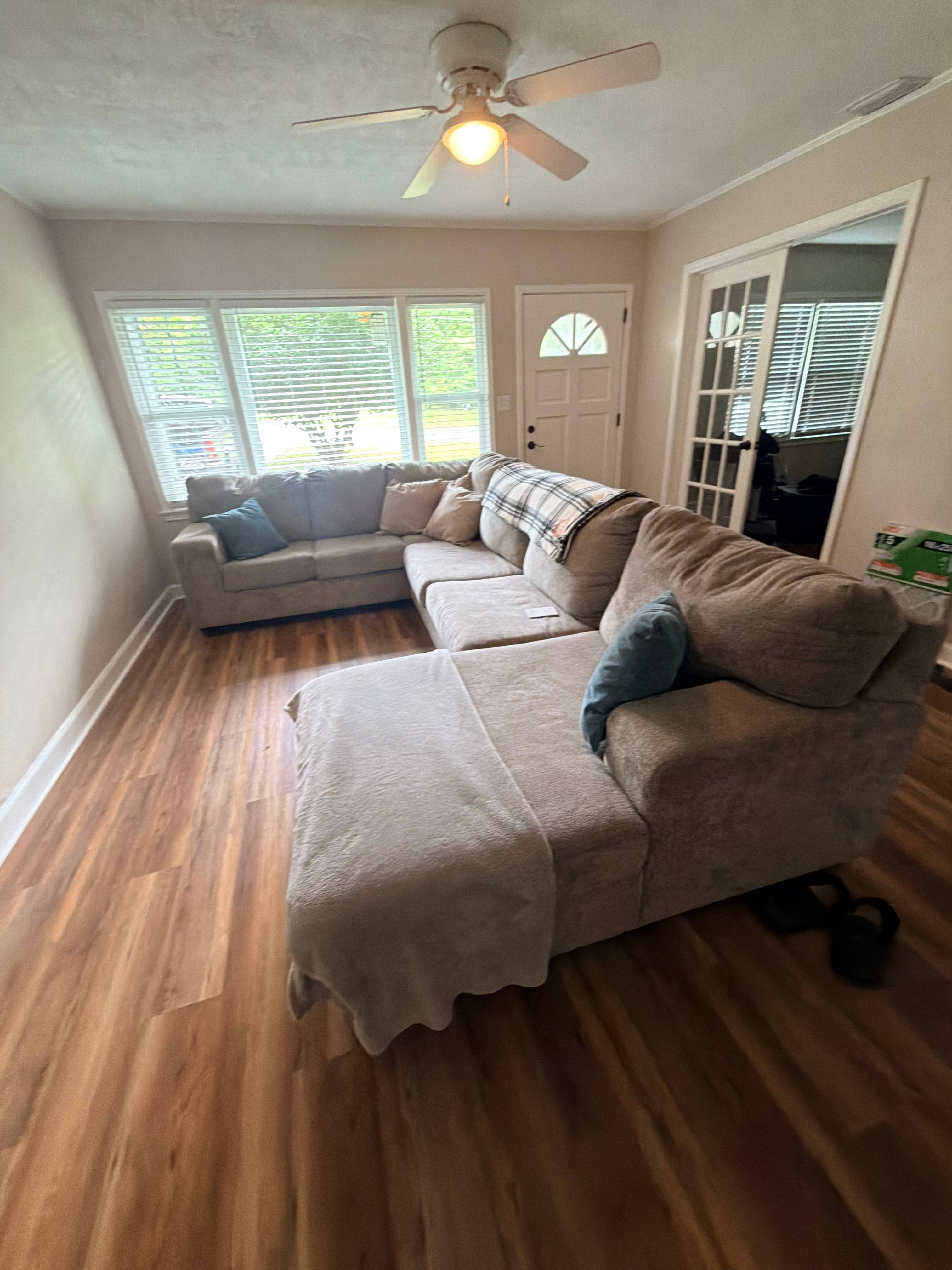 Looking for a roommate near fsu