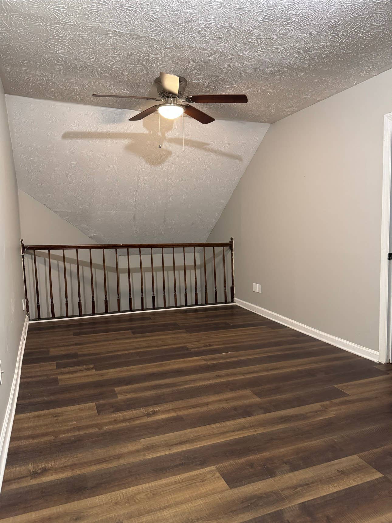 FOR RENT / Room rent