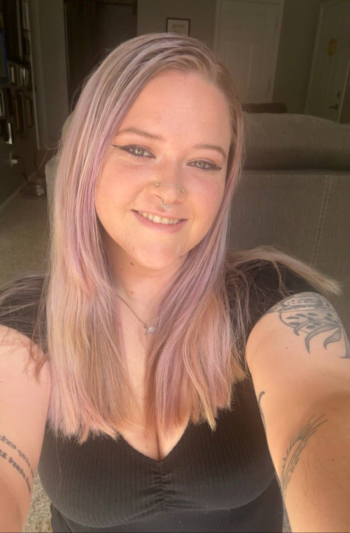 looking for a roomie for January!!