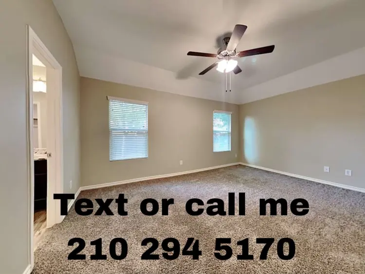 LARGE MASTER BEDROOM AVAILABLE