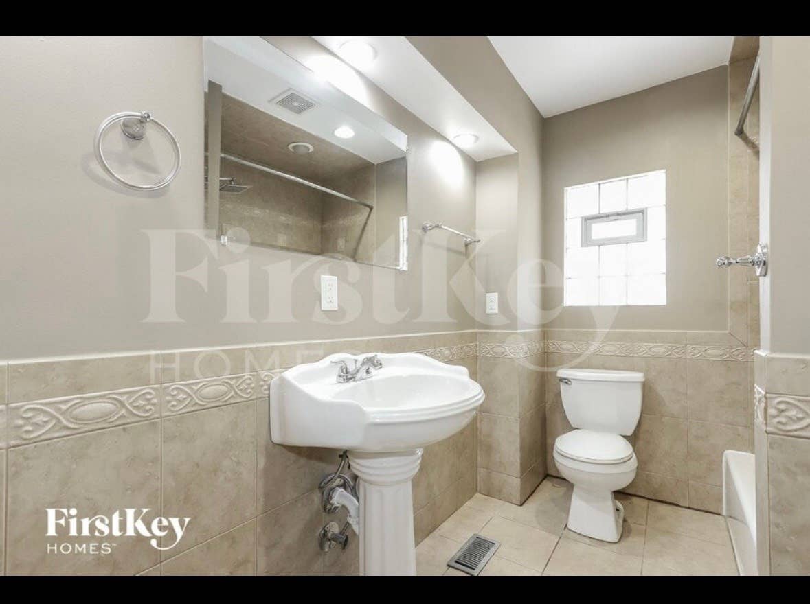 Roommate needed