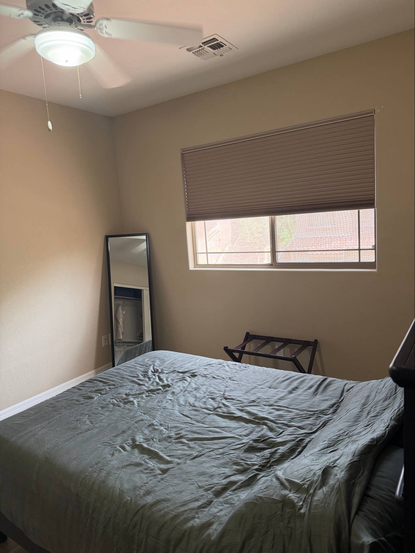 Furnished room in Mesa 85205