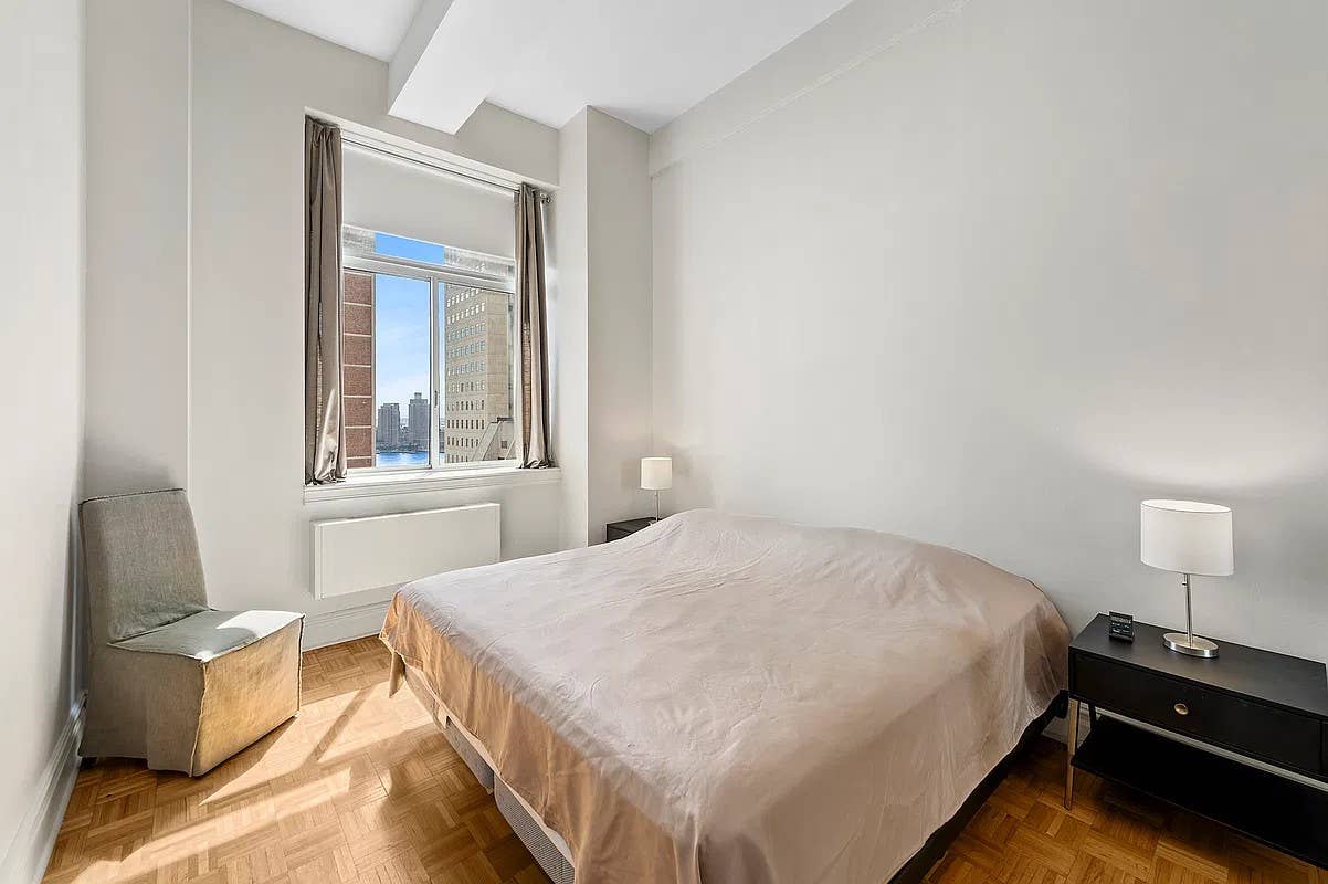 Room Available - Females Only