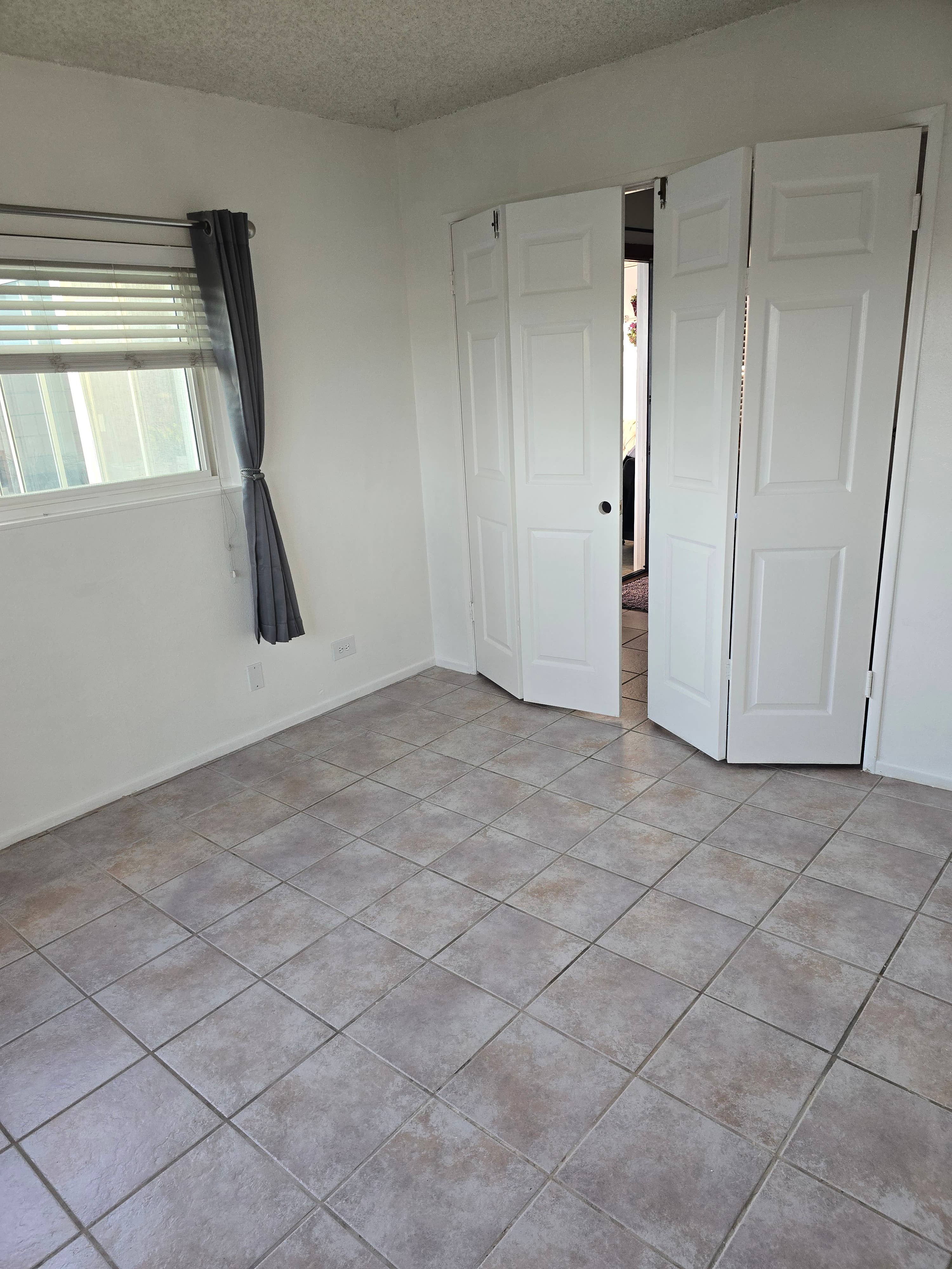 1 Room with Private Entrance