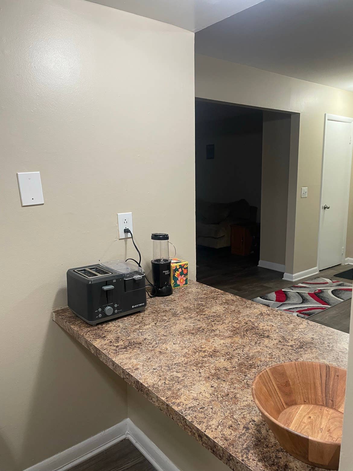 Roommate Wanted 2 bed 1 bath $700mo