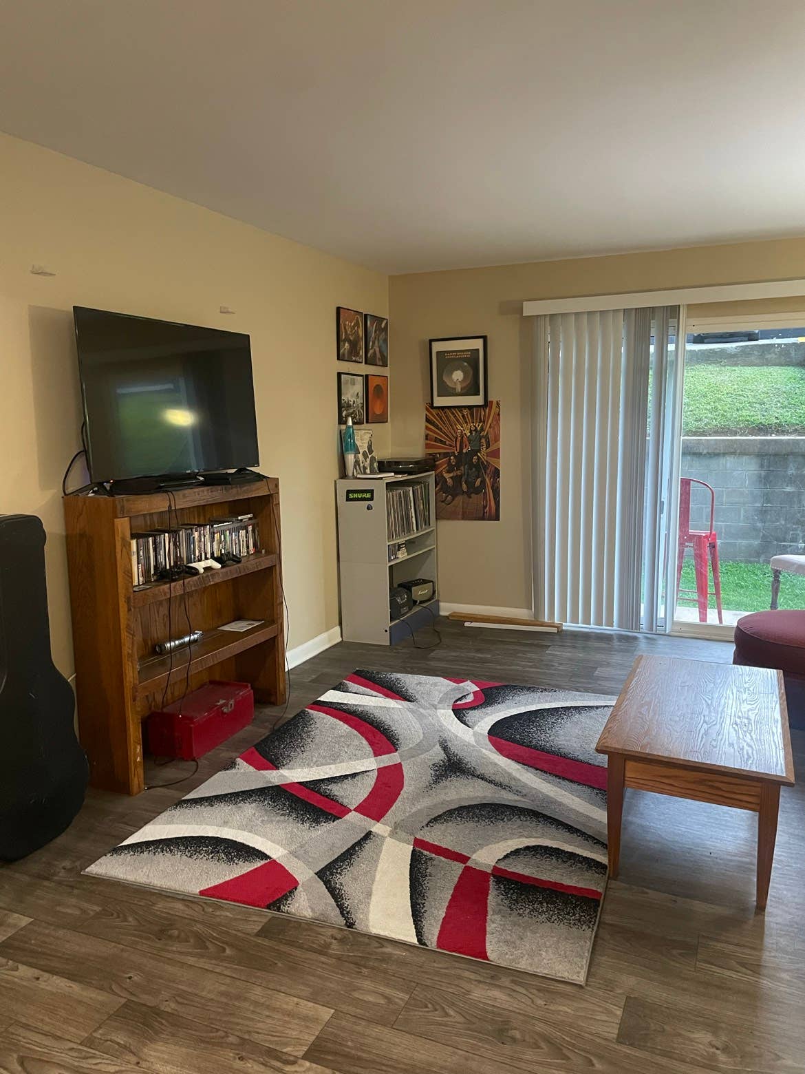 Roommate Wanted 2 bed 1 bath $700mo