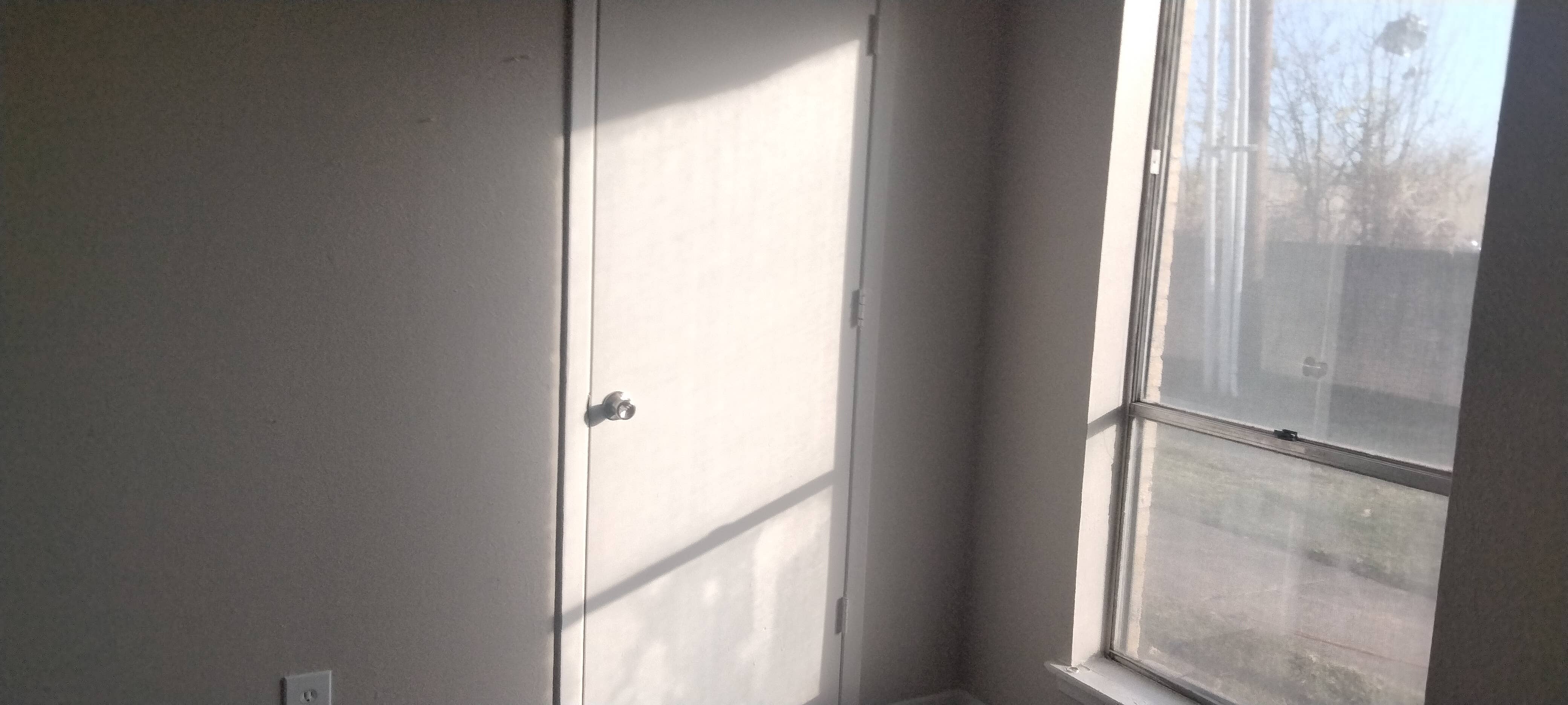 Room in 2 bed 1 bath apartment