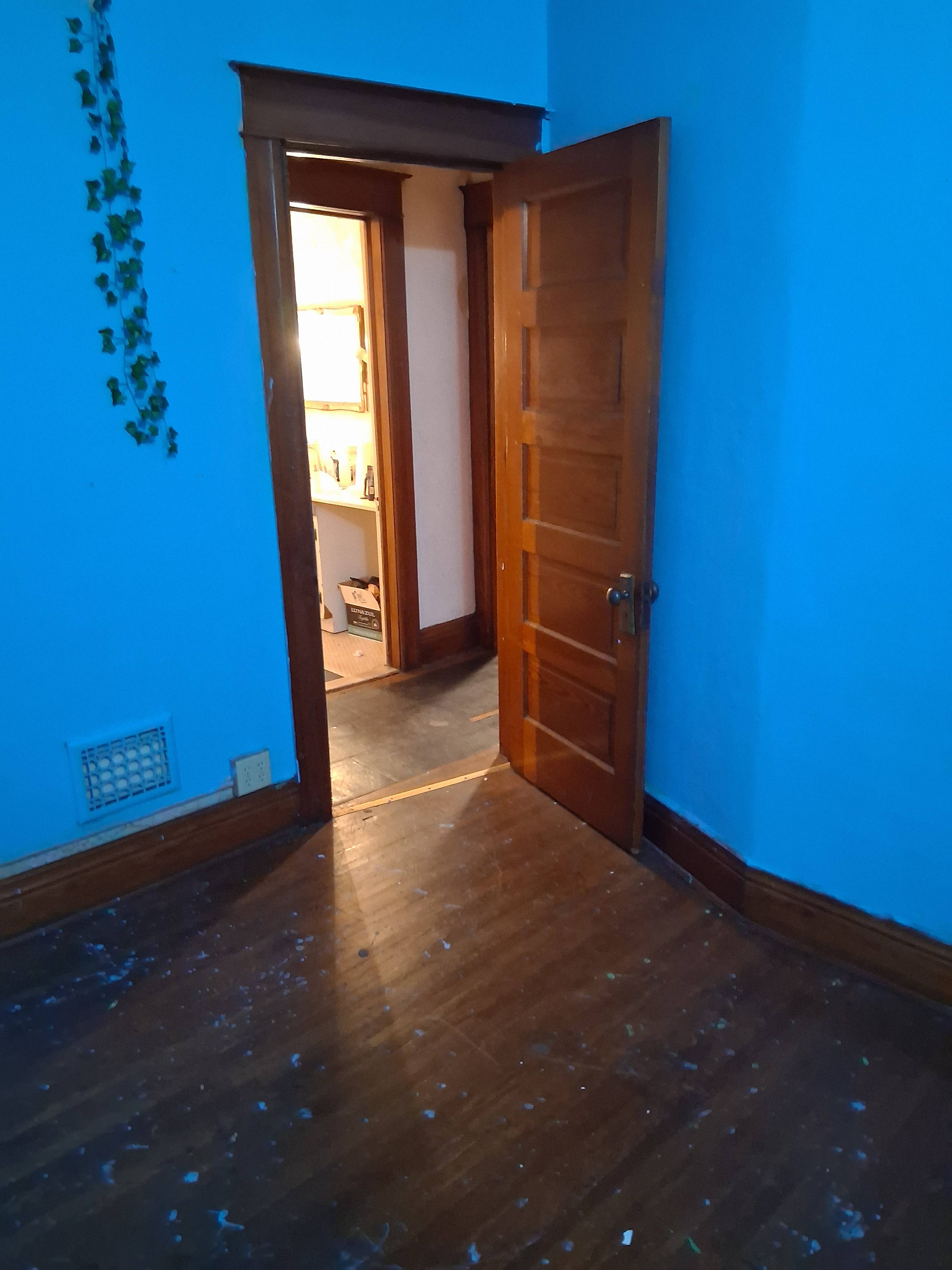 Mid sized room