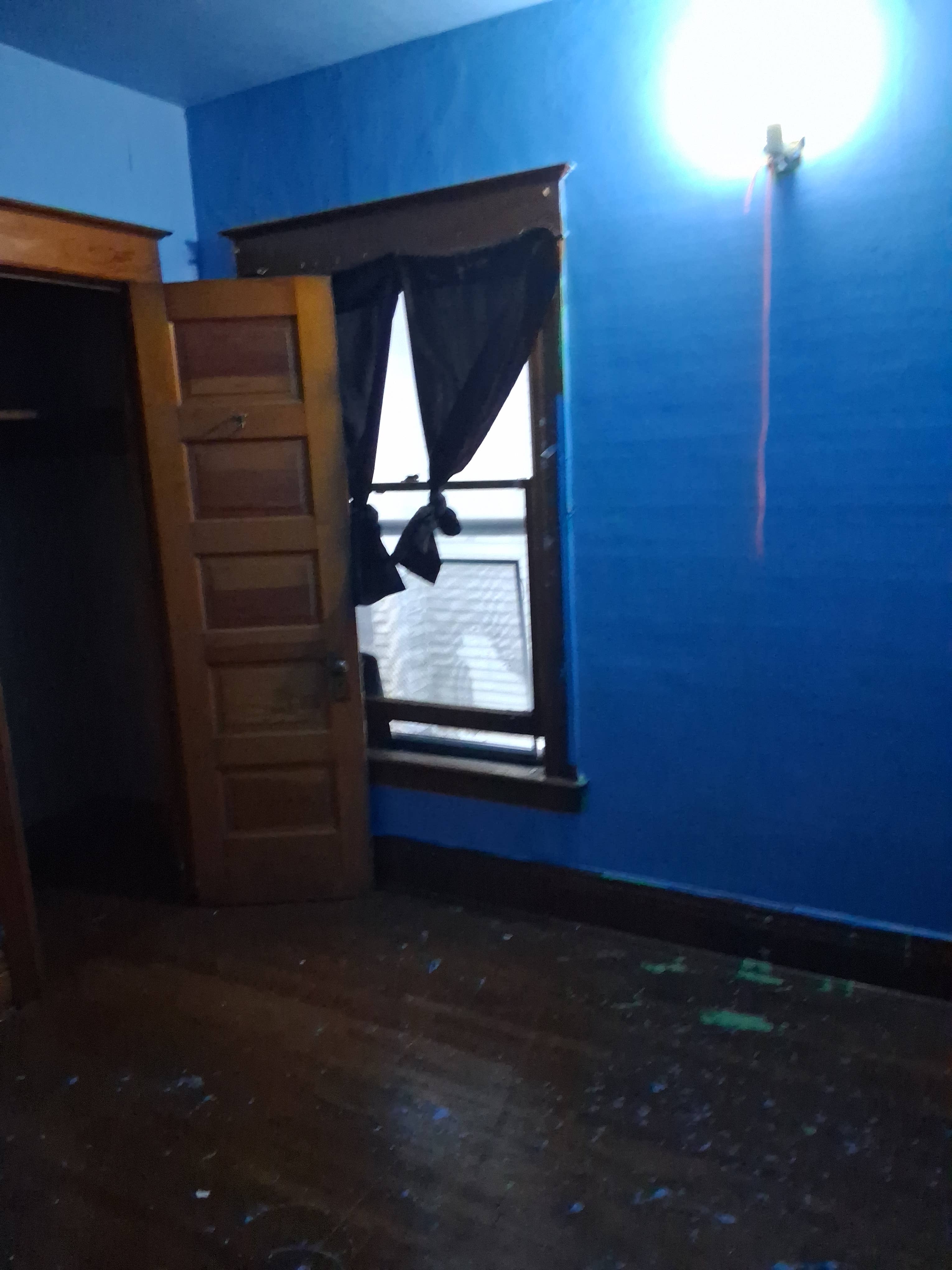 Mid sized room