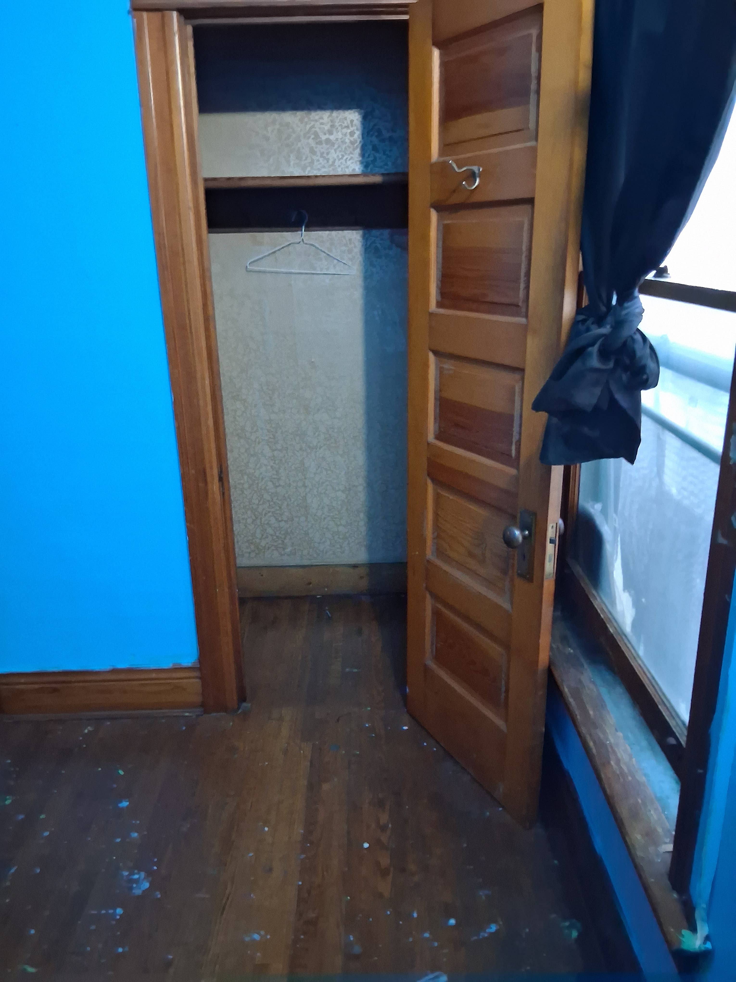 Mid sized room