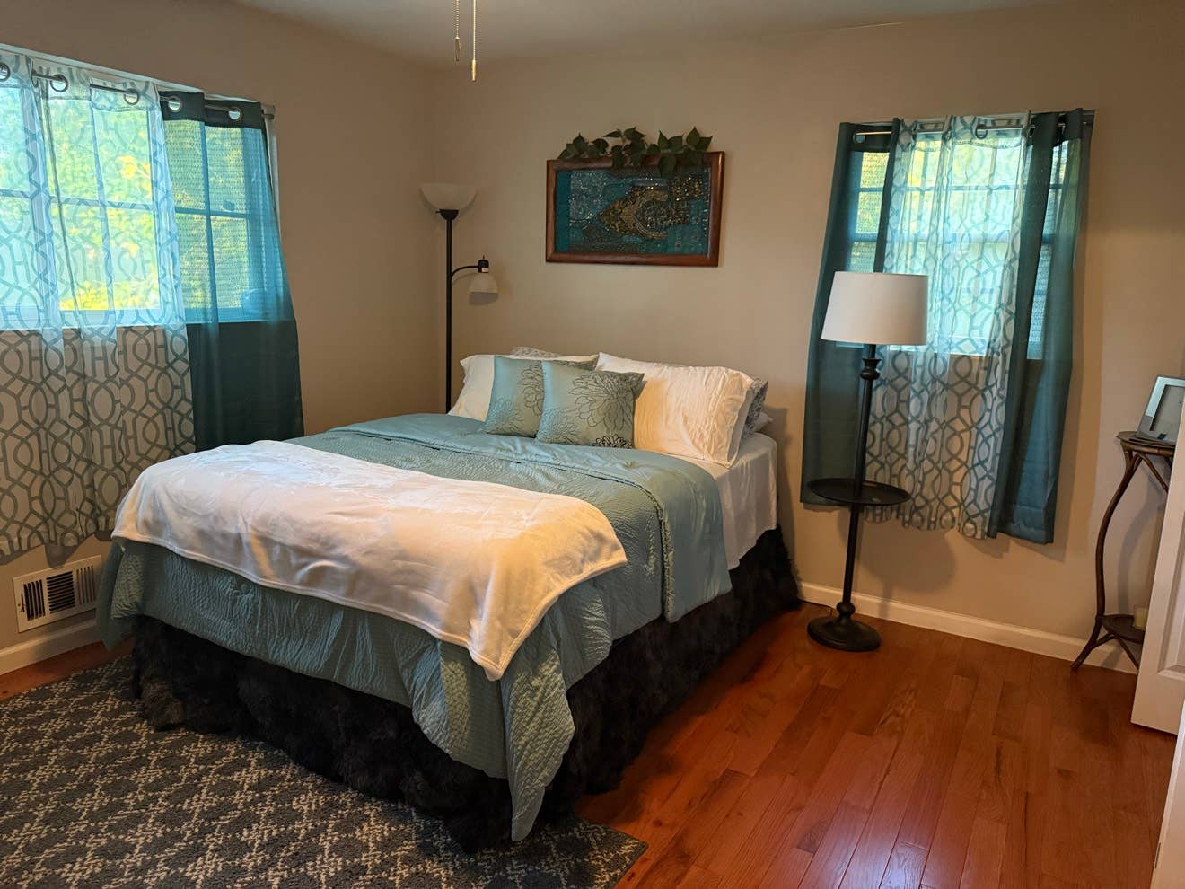 Master bedroom for rent